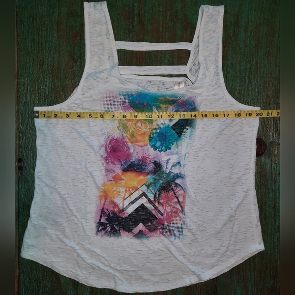 No Boundaries women’s juniors XL tropical tank top size XL, strappy back EUC - Picture 6 of 7